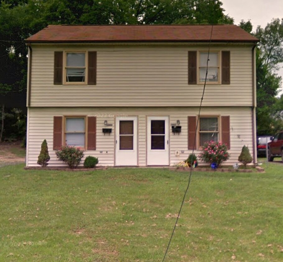 Foto principal - 1007 Hunt Ave NW
