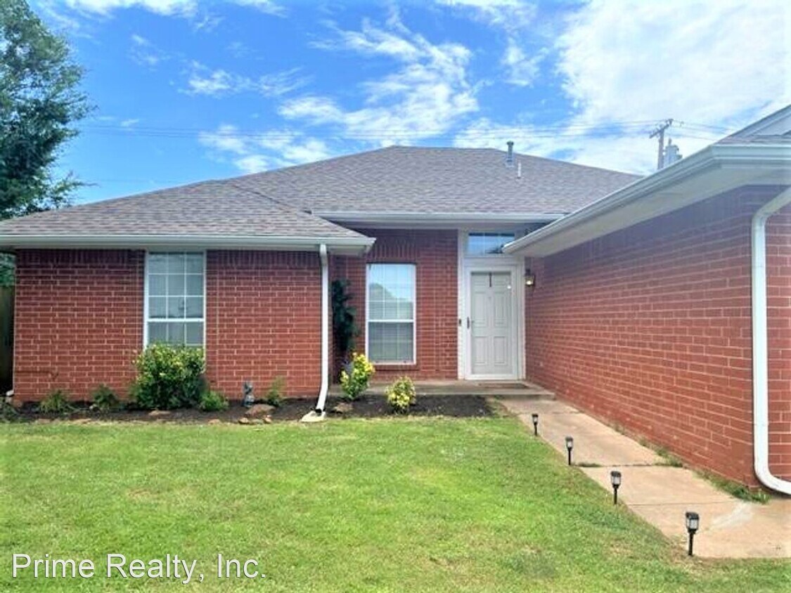 900 Willis Way, Edmond, OK 73034 House Rental in Edmond, OK