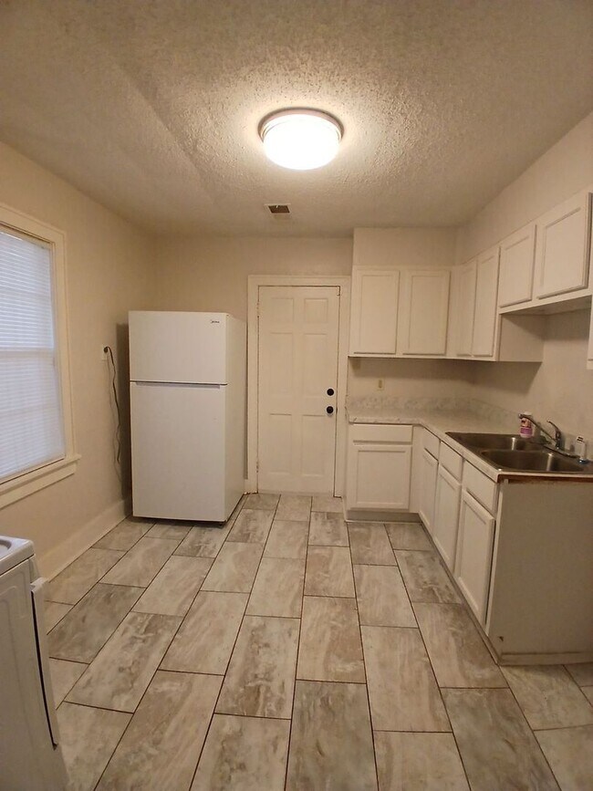 Foto del edificio - Charming 2 bedroom 1 bath home for rent- SECTION 8 FRIENDLY- $99 Move In Special