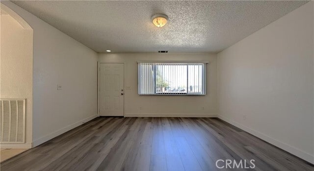 Foto del edificio - 10707 White Ave