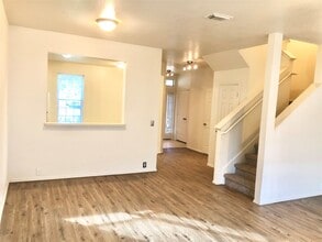 Building Photo - 2327 Walnut Fair Ln