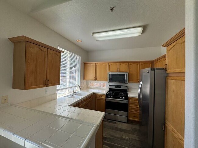 Foto del edificio - 3 Bed , 2 Bath in Wingfield Springs!