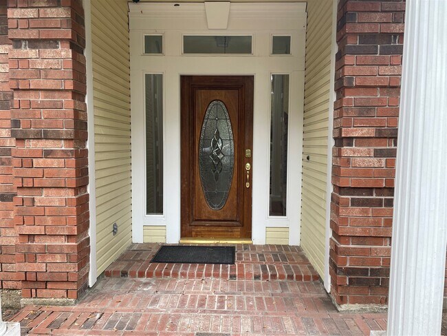 Building Photo - 51 Rush Haven Dr