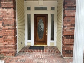 Building Photo - 51 Rush Haven Dr