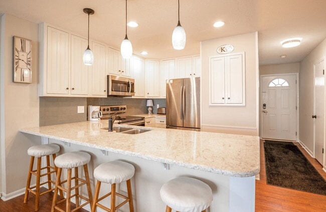 Building Photo - OCEANFRONT OFF-SEASON MONTHLY RENTAL - OCT...