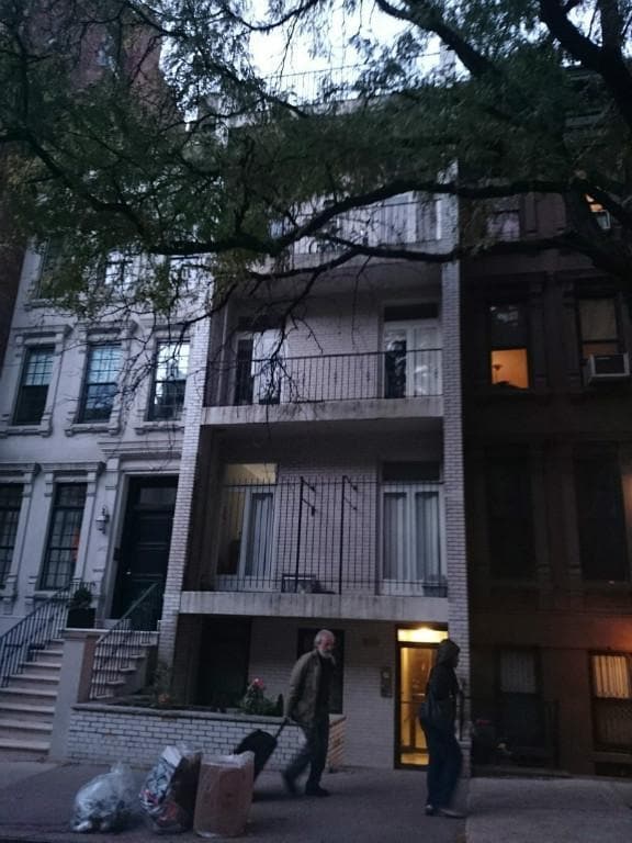Building Photo - 243 W 72nd St