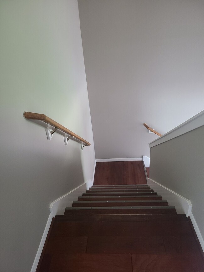 Foto del edificio - 1411 Heathcote Ln