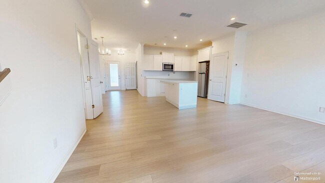 Foto del edificio - 8988 Clayton Aly