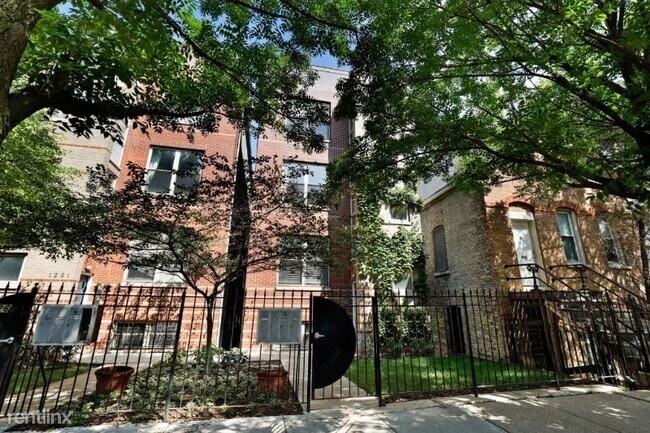 Foto del edificio - 1254 N Bosworth Ave