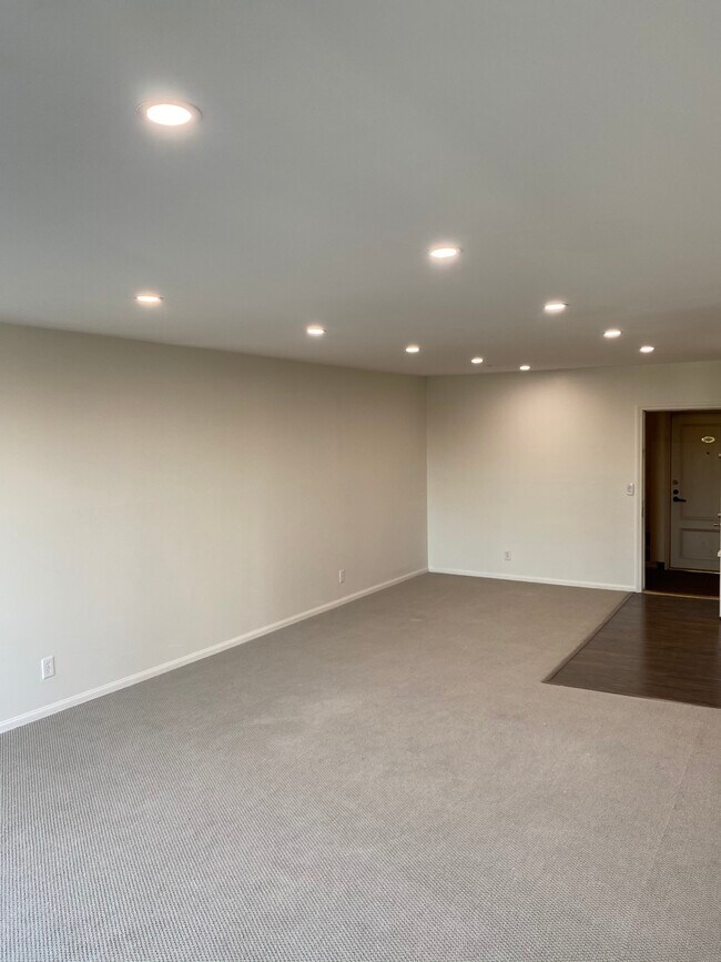 Foto del edificio - 7740 Redlands St