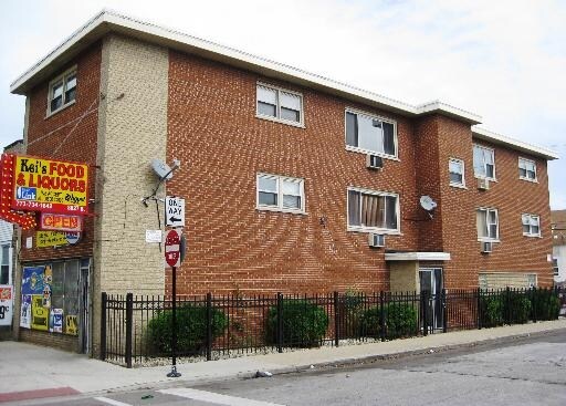 Foto del edificio - 8027 S Exchange Ave