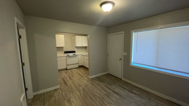 Foto del edificio - 63671 Harriet Rd