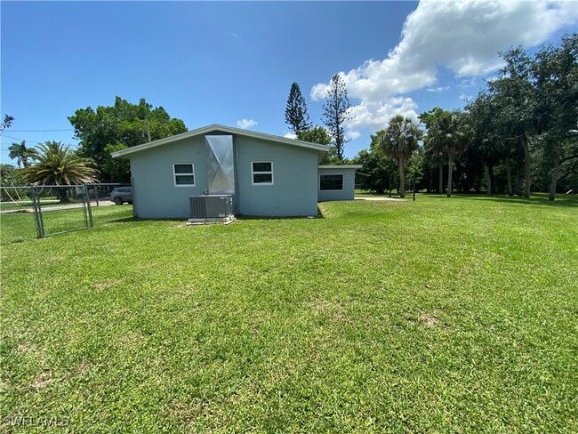 Building Photo - 126 Brooks Rd