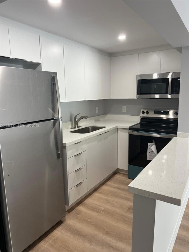 Foto del edificio - 7820 NE Bayshore Ct