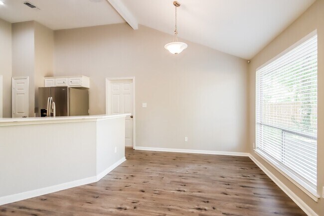 Foto del edificio - 15803 N Chamfer Ct