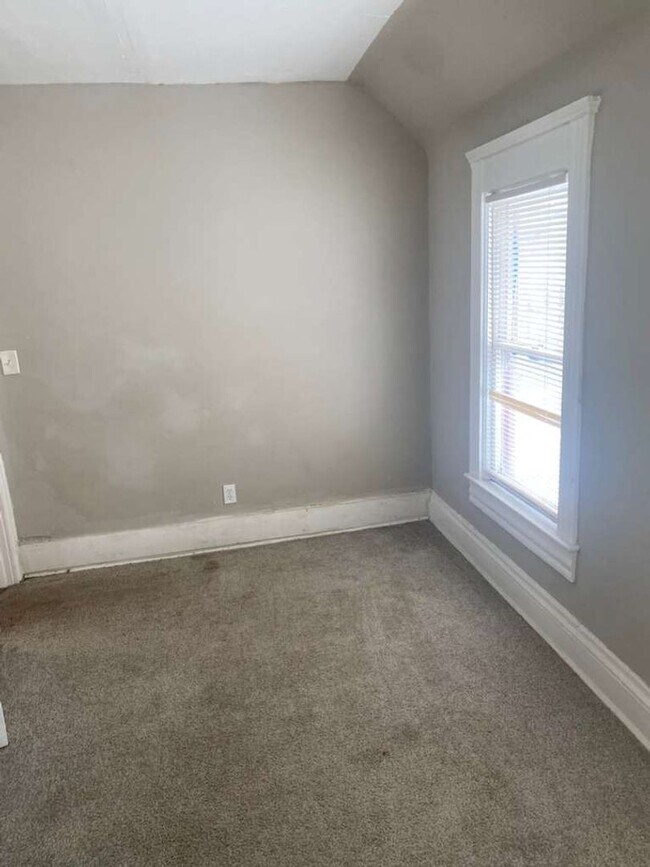 Foto del edificio - 1974 W 93rd St