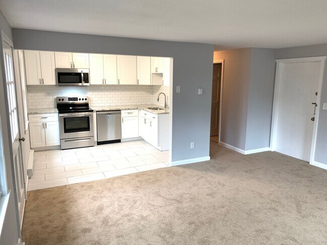 Foto del edificio - Modern and Professional Towpath Condo