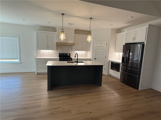 Foto del edificio - 6807 SW High Meadow Blvd