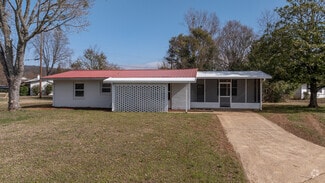 Building Photo - 1701 Wakefield Dr NE