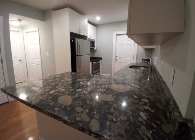 Foto del edificio - 50 Linden St