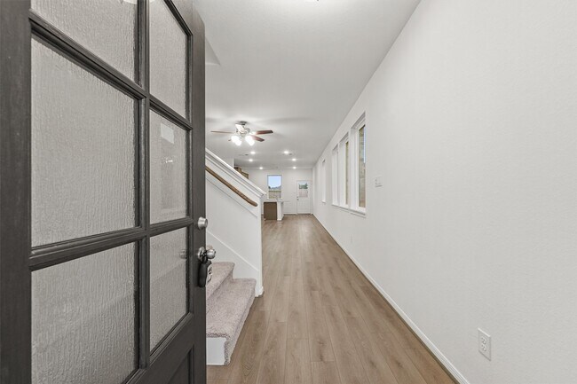 Foto del edificio - 19111 Hazel Firs Ln