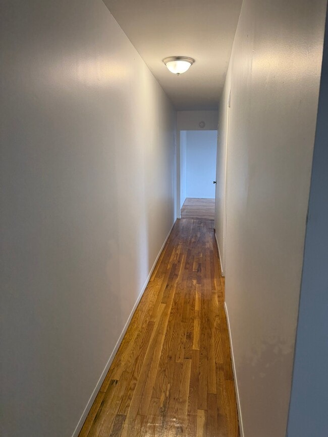 Photo - 312 Woodworth Ave (Yonkers, NY) Apartment