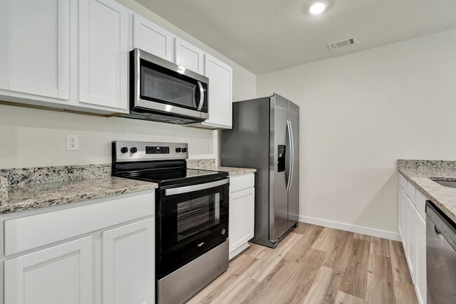 Building Photo - 627 Fox Den Cir