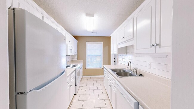 Foto del edificio - 104 Queens Ct