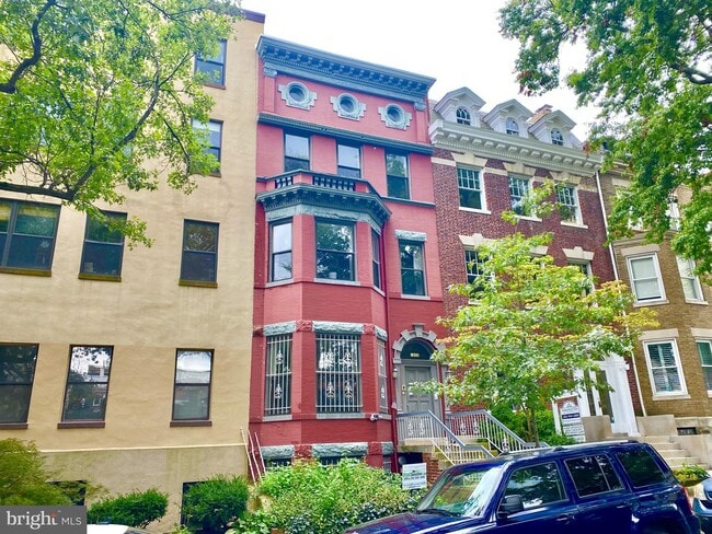 Building Photo - 1850 Wyoming Ave NW