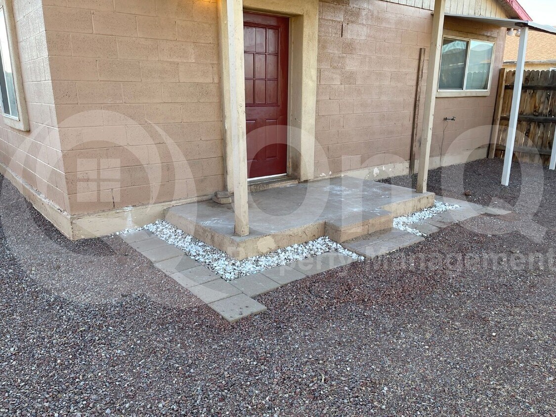 Foto principal - 4222 S 13th St