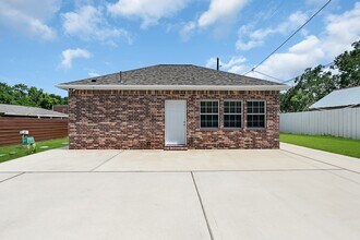 Building Photo - 20603 Marilyn Ln