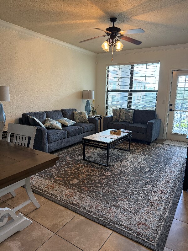 Foto del edificio - 901 Charo Pkwy