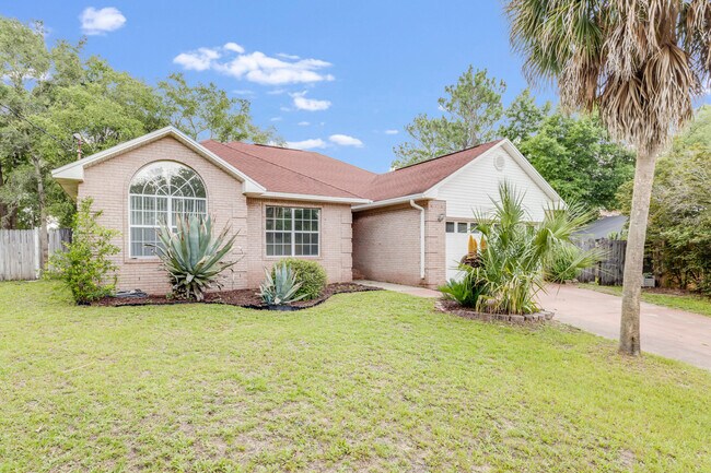 Foto del edificio - 2803 MacGregor Ln