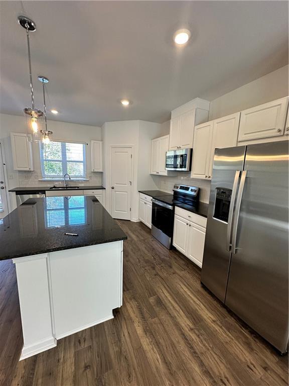 Foto del edificio - 5720 Schelton Pl