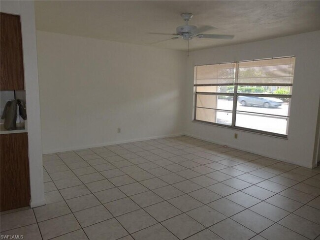 Building Photo - 221 Cape Coral Pkwy W