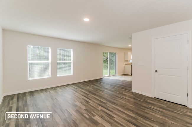 Building Photo - 10811 N Hatari Dr