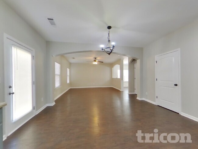 Foto del edificio - 1923 Ruby Mountain St