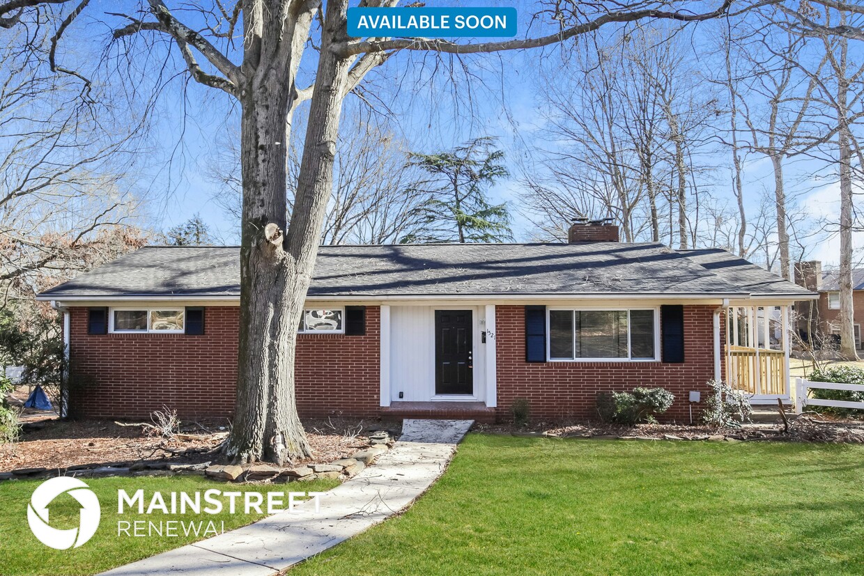 Primary Photo - 1521 Drumcliffe Rd SW