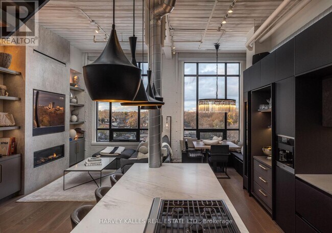 Photo du bâtiment - 993 Queen St W