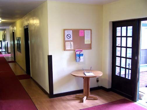 Primary Photo - 504 Woodruff Pl W Dr