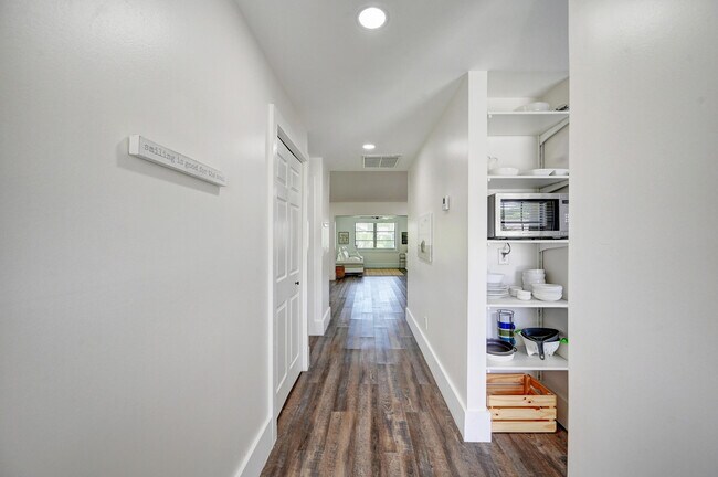 Foto del edificio - 2756 Carnation Ct
