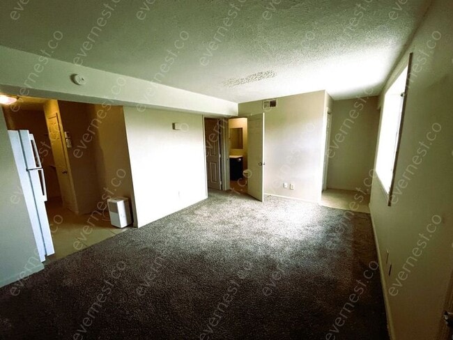 Building Photo - 7611 Holiday Hills Dr