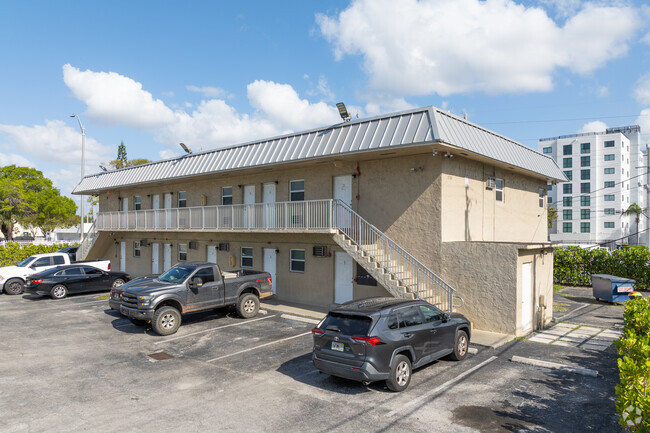 Building Photo - 5755 Villas, LLC