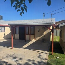 Building Photo - 3012 S Mountain Vista St