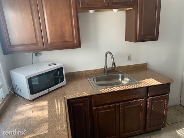 Building Photo - 2 br, 2 bath House - 35010 Elm St Uppr