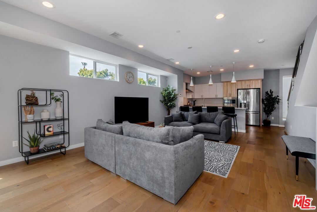 Foto principal - 1246 1/2 Gordon St