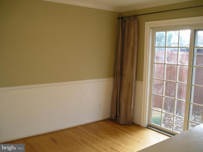 Building Photo - 1805 Wainwright Dr