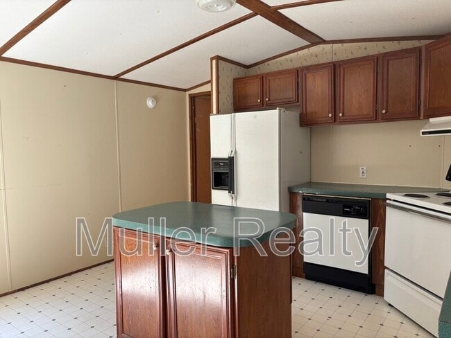 Building Photo - 2241 Woodby Rd