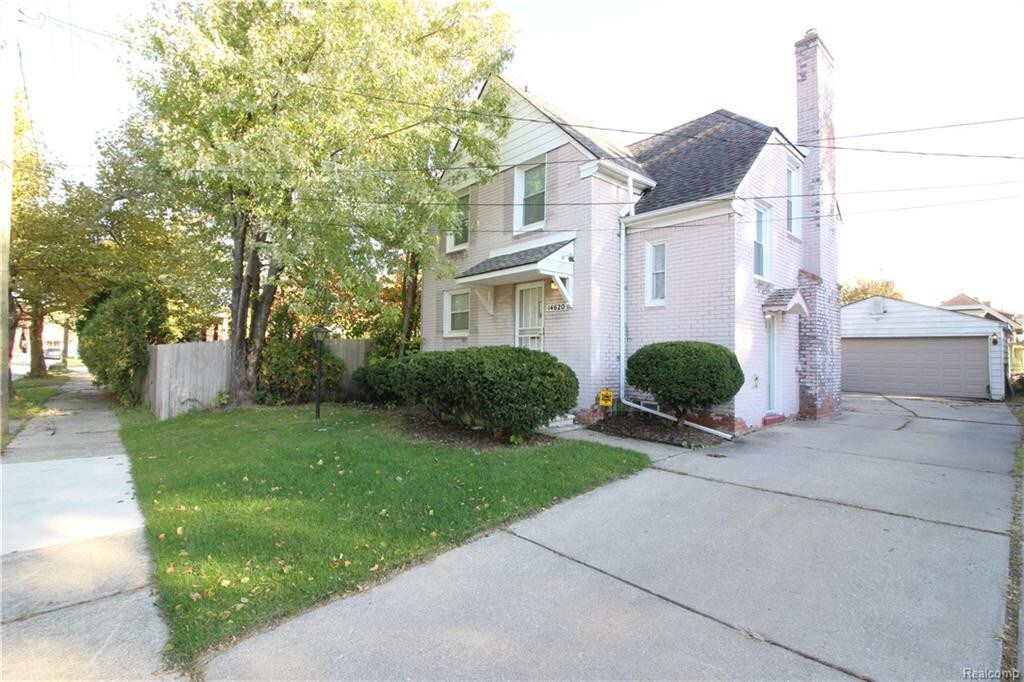 Primary Photo - 14620 Scripps St