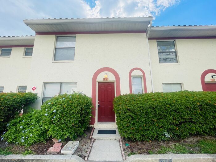 Primary Photo - HIDDEN CREEK CONDO-1602 Bending Brook Way ...